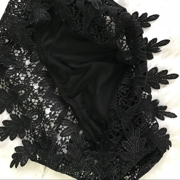 Crochet crop top - Picture 5 of 5